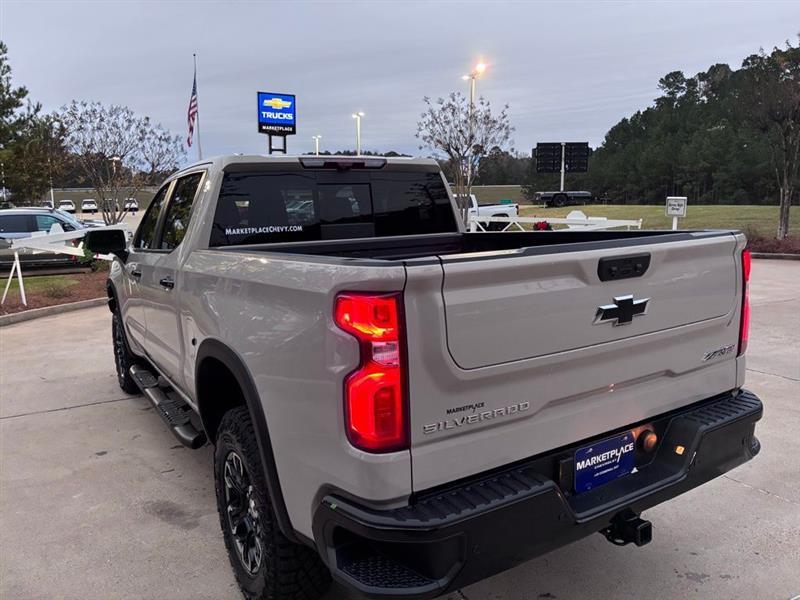 Chevrolet Silverado 1500 ZR2 Crew Cab 4WD 2026