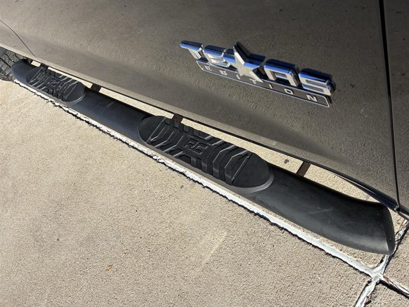 Chevrolet Silverado 1500 LT Crew Cab 4WD 2022