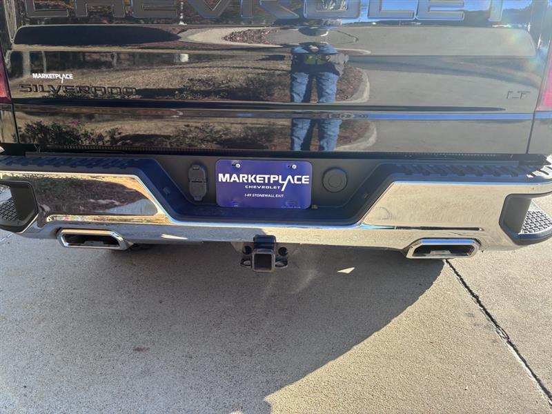 Chevrolet Silverado 1500 LT Crew Cab 4WD 2022