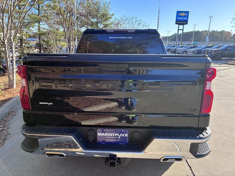 Chevrolet Silverado 1500 LT Crew Cab 4WD 2022