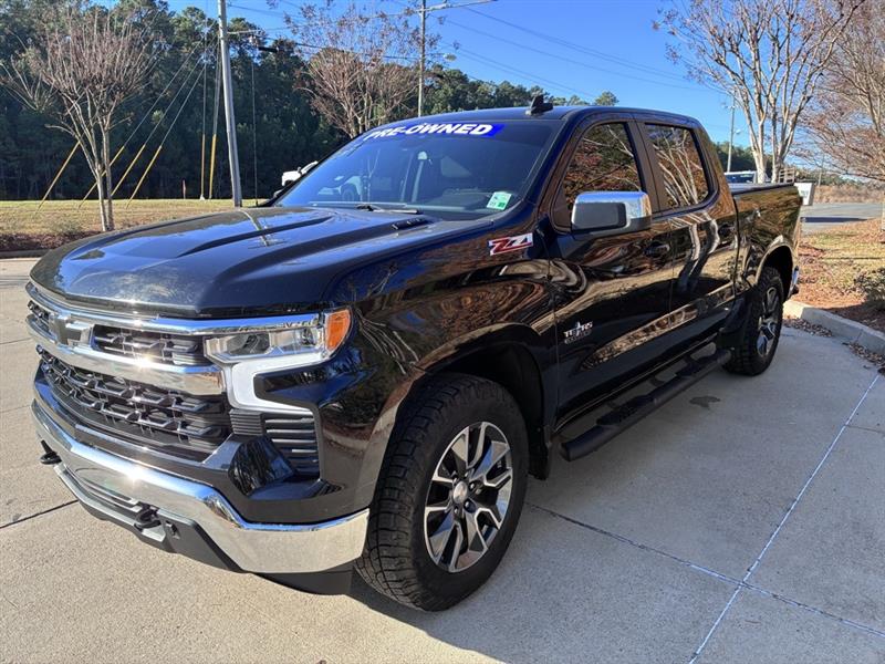 Chevrolet Silverado 1500 LT Crew Cab 4WD 2022