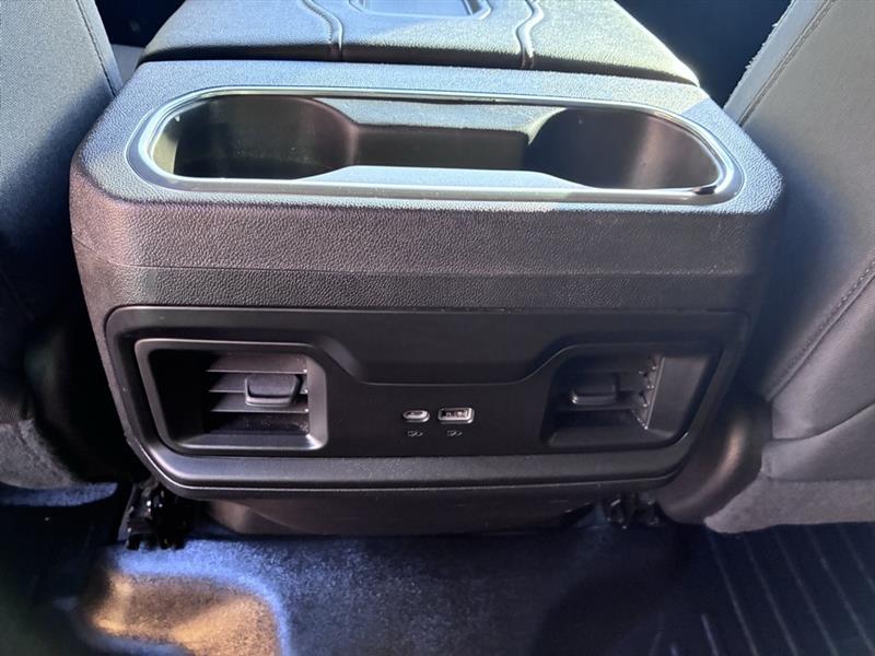 Chevrolet Silverado 1500 LT Crew Cab 4WD 2022