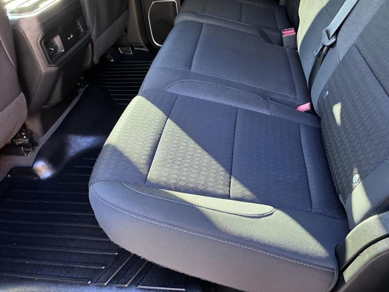 Chevrolet Silverado 1500 LT Crew Cab 4WD 2022