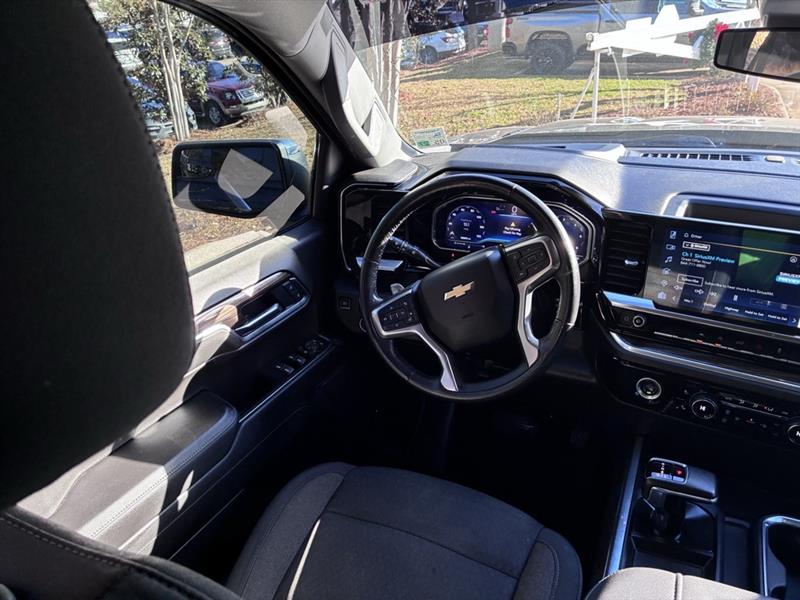 Chevrolet Silverado 1500 LT Crew Cab 4WD 2022