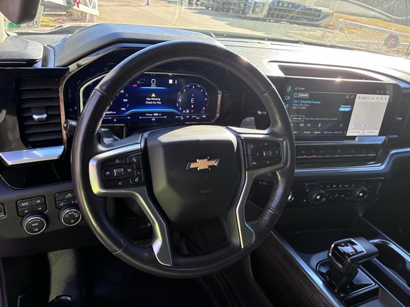 Chevrolet Silverado 1500 LT Crew Cab 4WD 2022