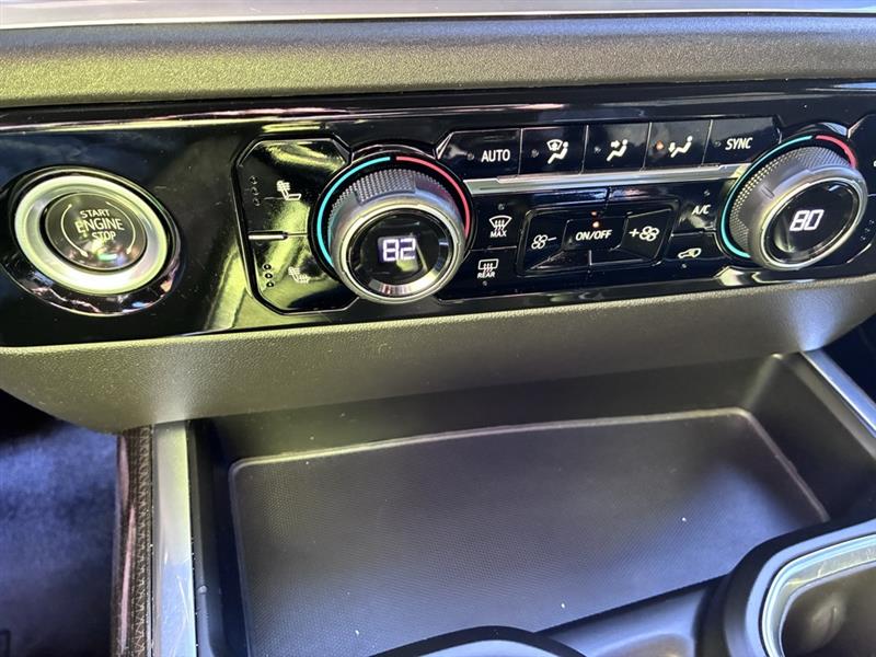 Chevrolet Silverado 1500 LT Crew Cab 4WD 2022