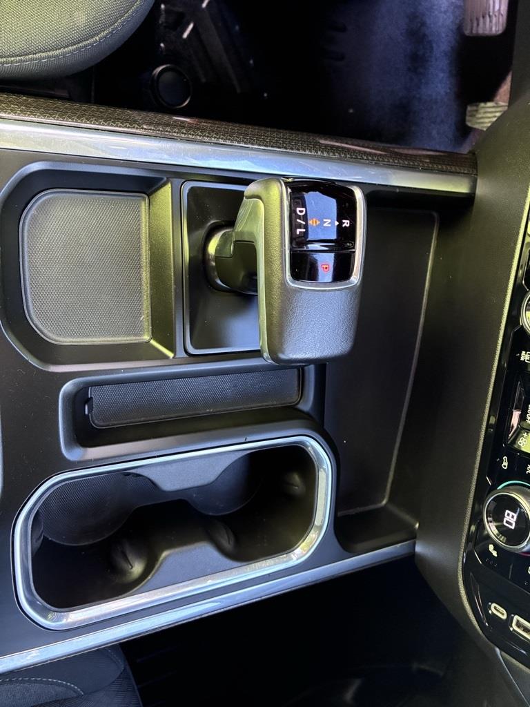 Chevrolet Silverado 1500 LT Crew Cab 4WD 2022