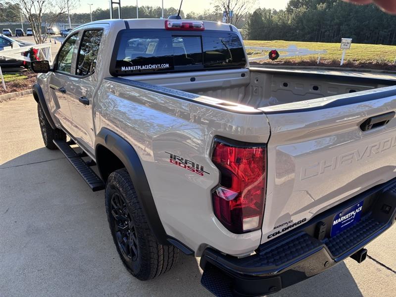 Chevrolet Colorado Trail Boss Crew Cab 4WD 2026
