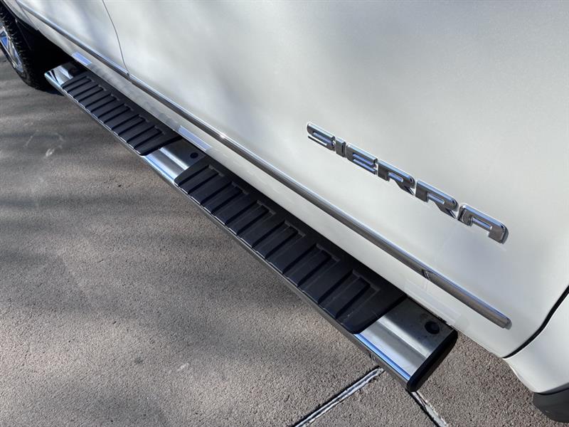 GMC Sierra 1500 SLT Crew Cab Long Box 4WD 2017