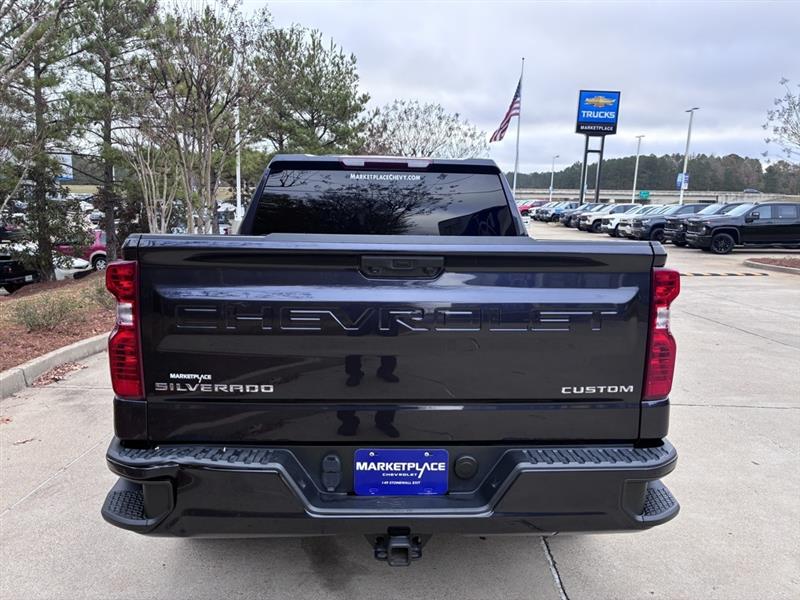 Chevrolet Silverado 1500 Custom Crew Cab 2WD 2022