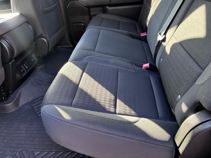 Chevrolet Silverado 1500 Trail Boss Custom Crew Cab 4WD 2024