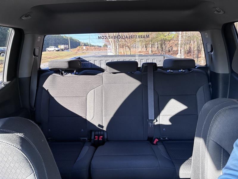 Chevrolet Silverado 1500 Trail Boss Custom Crew Cab 4WD 2024