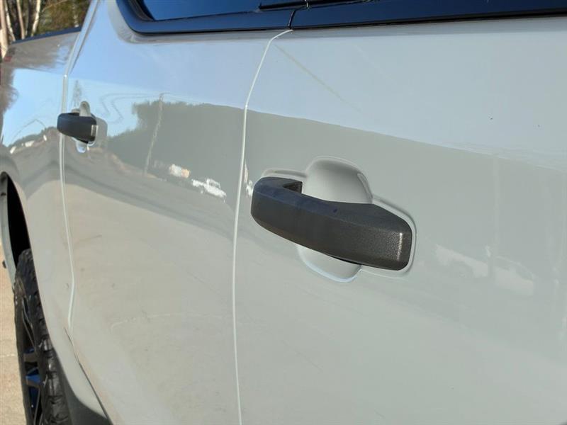 Chevrolet Silverado 1500 Trail Boss Custom Crew Cab 4WD 2024