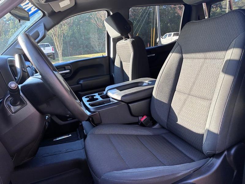 Chevrolet Silverado 1500 Trail Boss Custom Crew Cab 4WD 2024