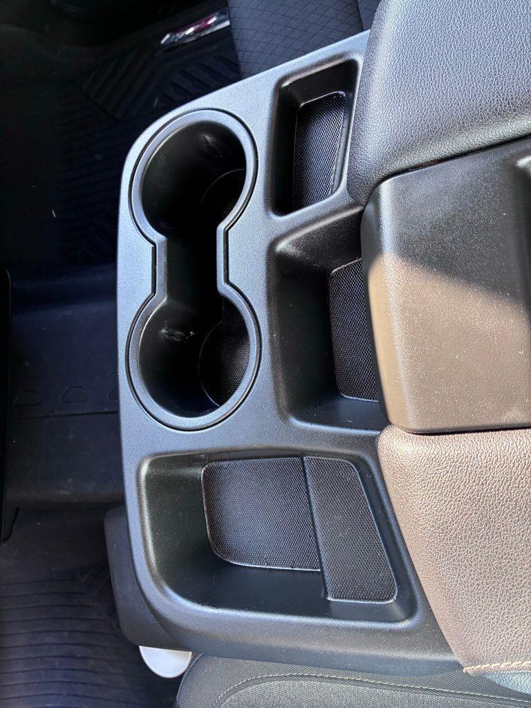 Chevrolet Silverado 1500 Trail Boss Custom Crew Cab 4WD 2024