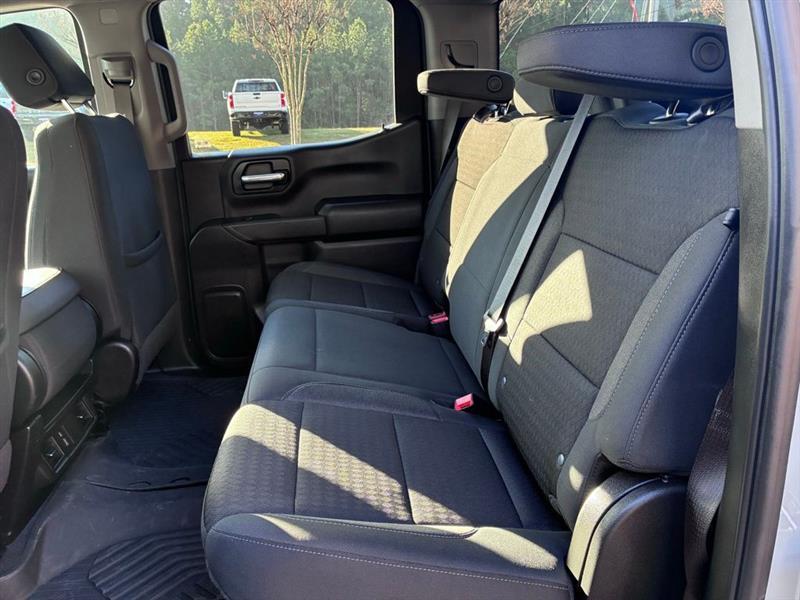 Chevrolet Silverado 1500 Trail Boss Custom Crew Cab 4WD 2024