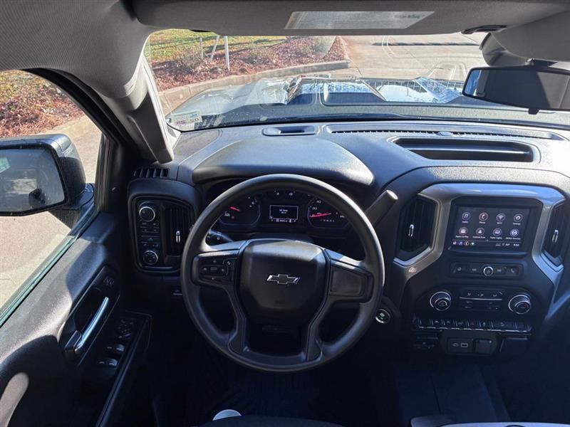 Chevrolet Silverado 1500 Trail Boss Custom Crew Cab 4WD 2024