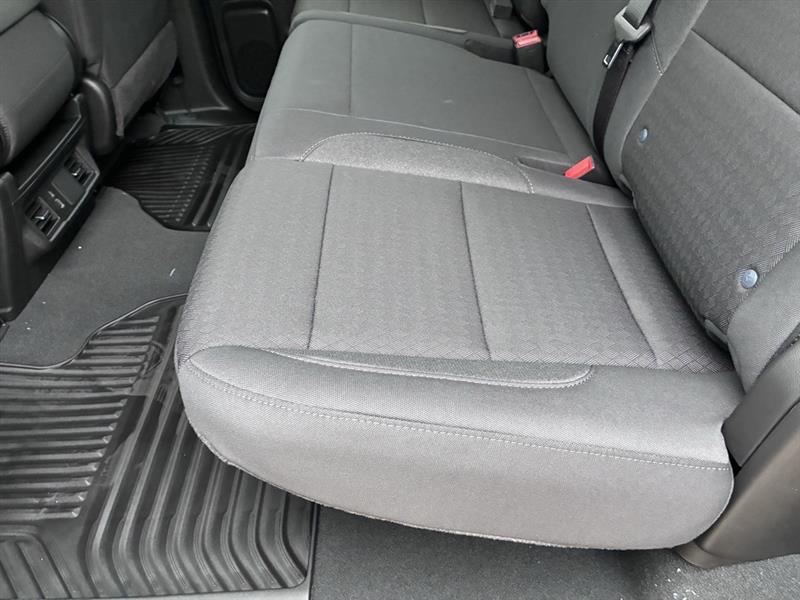 Chevrolet Silverado 1500 Custom Crew Cab 4WD 2026