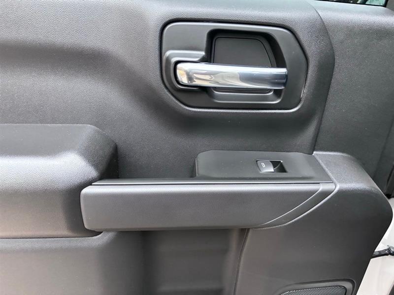 Chevrolet Silverado 1500 Custom Crew Cab 4WD 2026