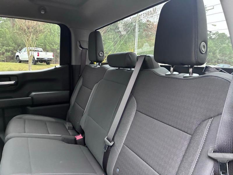 Chevrolet Silverado 1500 Custom Crew Cab 4WD 2026