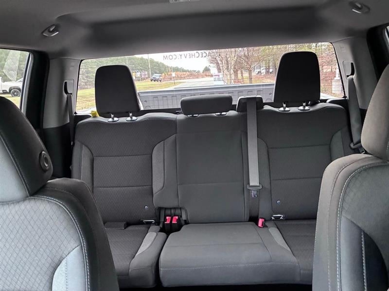 Chevrolet Silverado 1500 Custom Crew Cab 4WD 2026