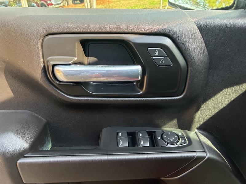 Chevrolet Silverado 1500 Custom Crew Cab Long Box 4WD 2021