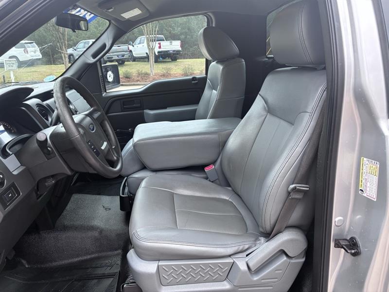 Ford F-150 XL 8-ft. Bed 2WD 2013