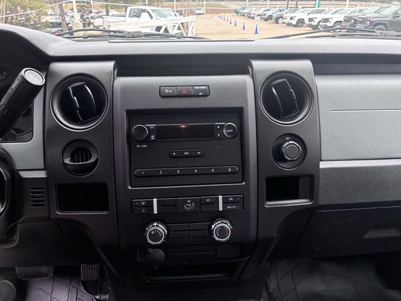 Ford F-150 XL 8-ft. Bed 2WD 2013
