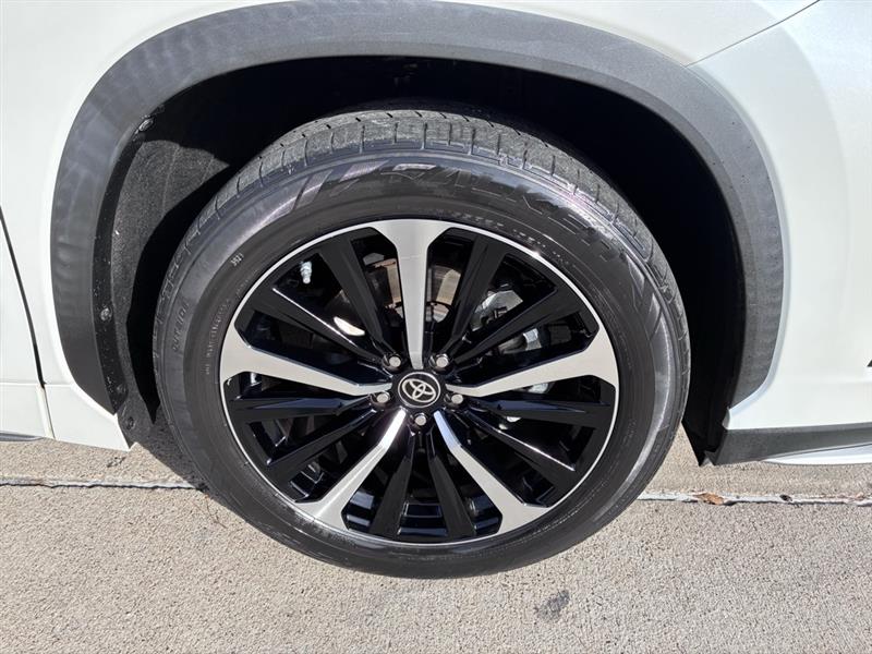 Toyota Highlander XSE FWD V6 2021