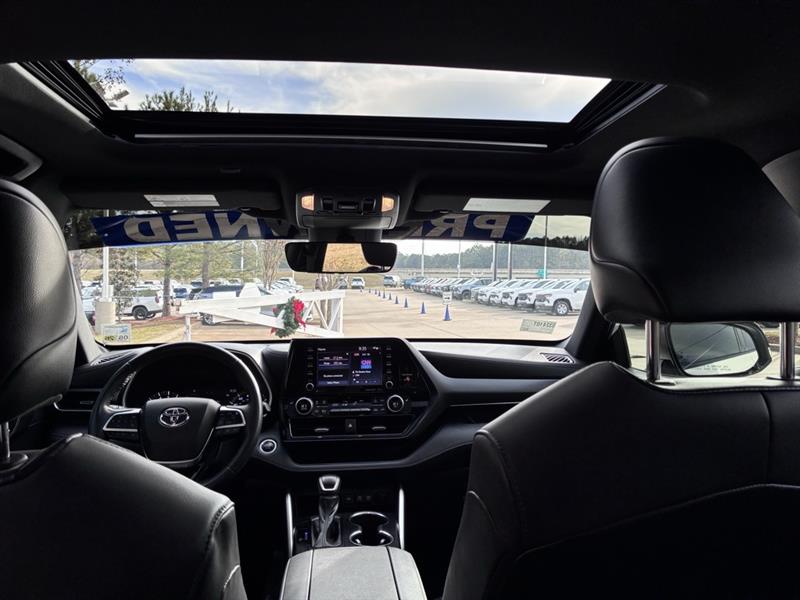 Toyota Highlander XSE FWD V6 2021