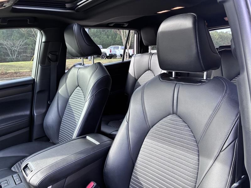 Toyota Highlander XSE FWD V6 2021