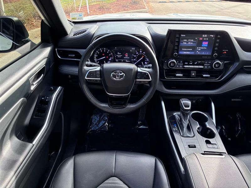 Toyota Highlander XSE FWD V6 2021