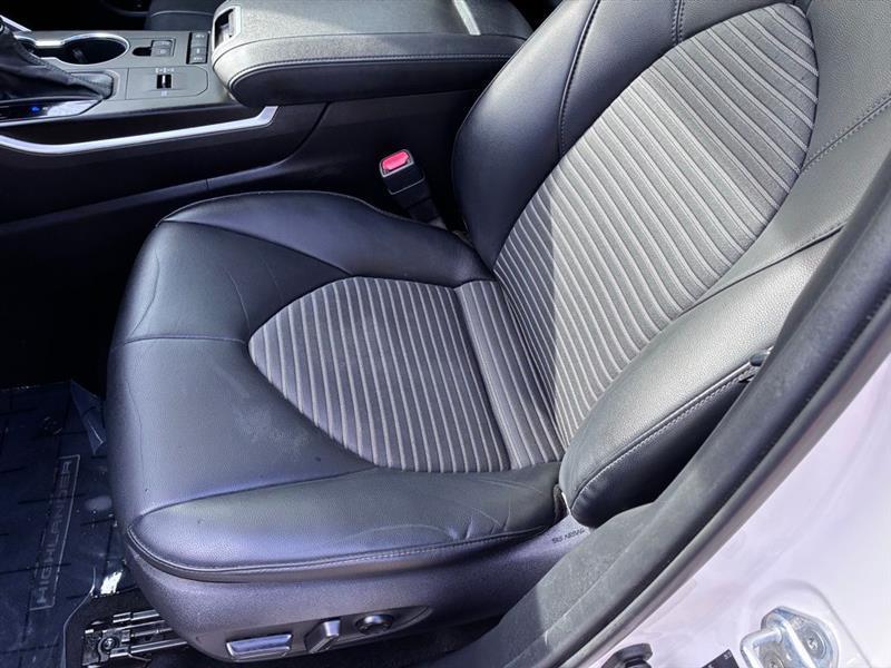 Toyota Highlander XSE FWD V6 2021