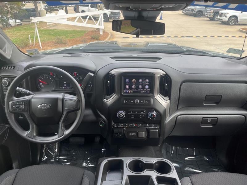 Chevrolet Silverado 1500 Trail Boss Custom Crew Cab 4WD 2025