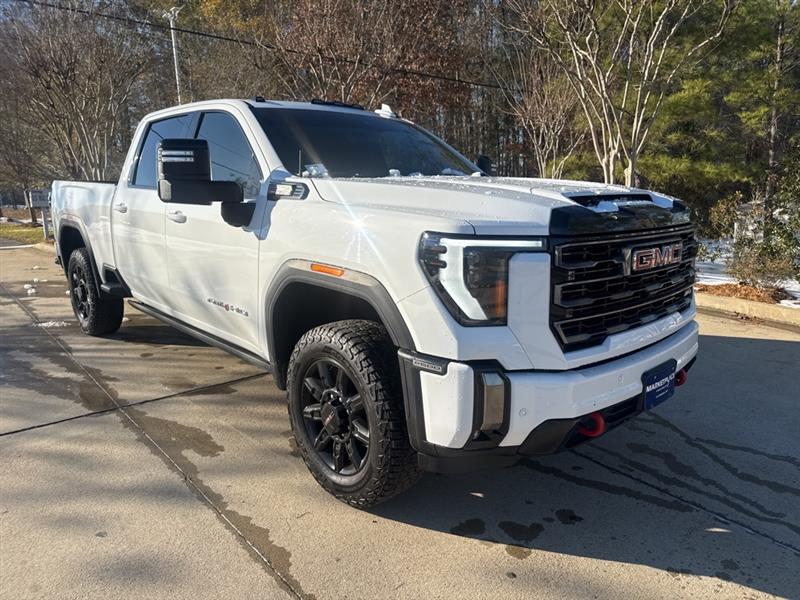 2024 GMC Sierra 2500HD AT4 Crew Cab 4WD