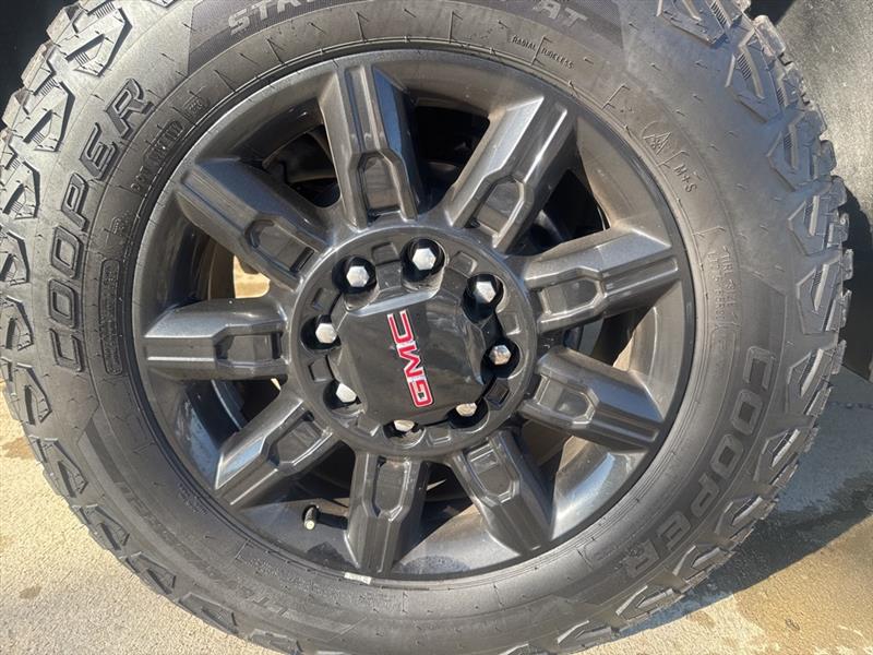 GMC Sierra 2500HD AT4 Crew Cab 4WD 2024