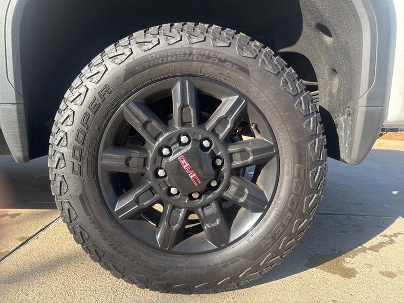 GMC Sierra 2500HD AT4 Crew Cab 4WD 2024
