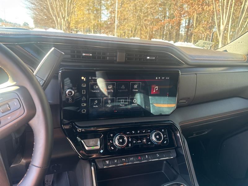 GMC Sierra 2500HD AT4 Crew Cab 4WD 2024