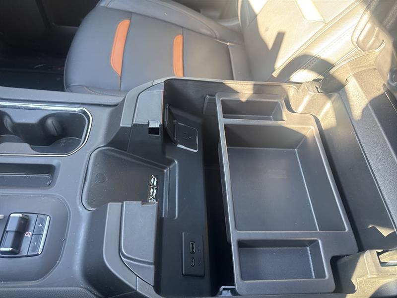 GMC Sierra 2500HD AT4 Crew Cab 4WD 2024