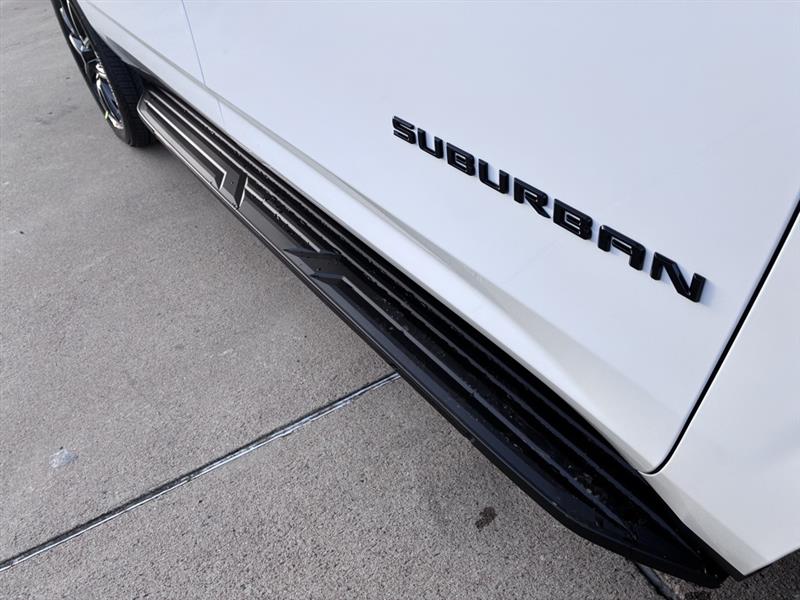 Chevrolet Suburban RST 2026