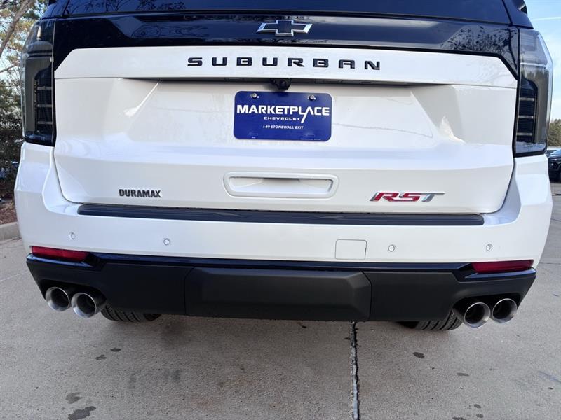 Chevrolet Suburban RST 2026
