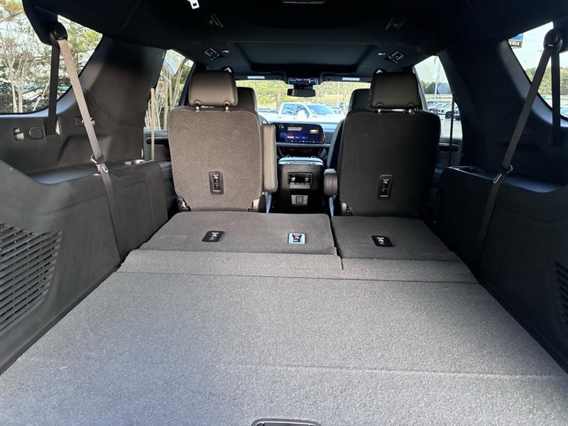 Chevrolet Suburban RST 2026