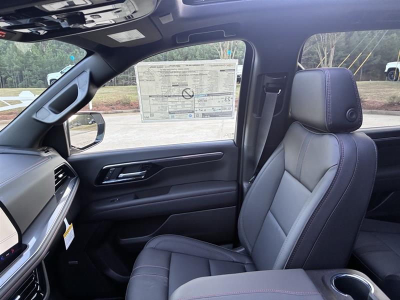 Chevrolet Suburban RST 2026