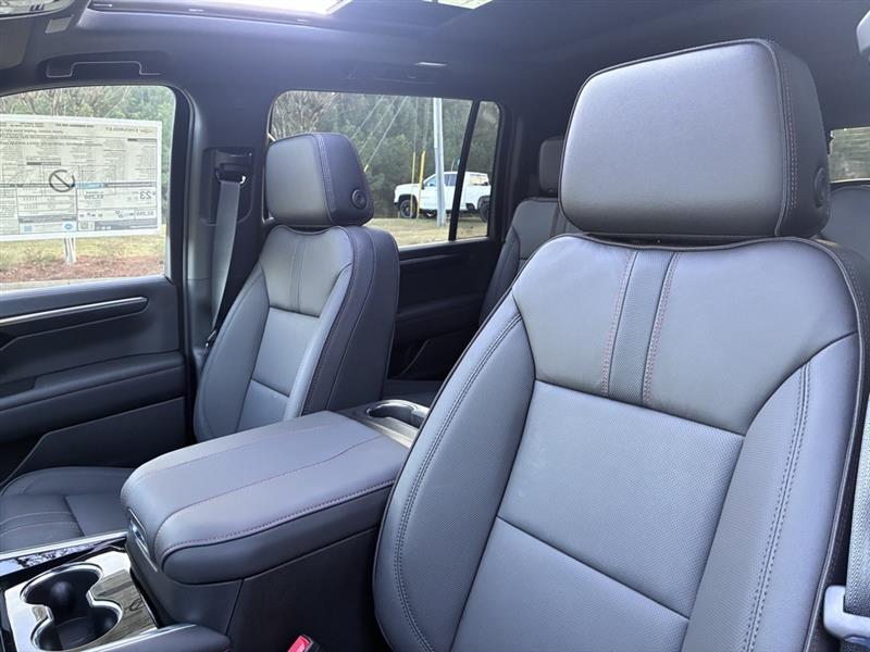 Chevrolet Suburban RST 2026