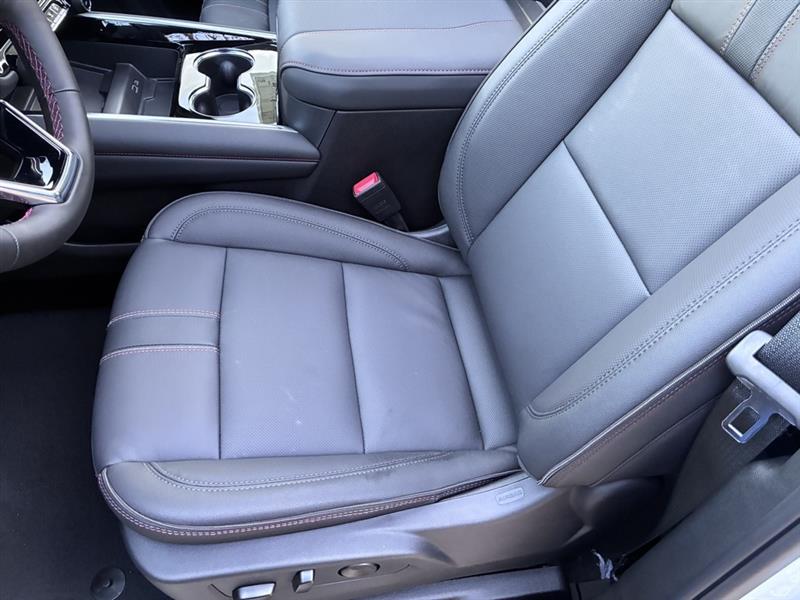 Chevrolet Suburban RST 2026