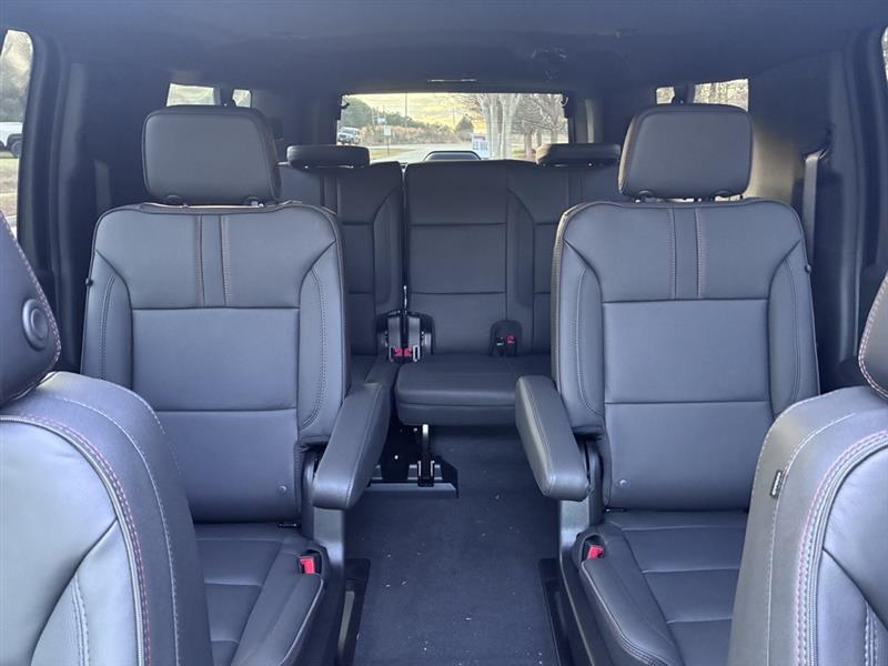 Chevrolet Suburban RST 2026