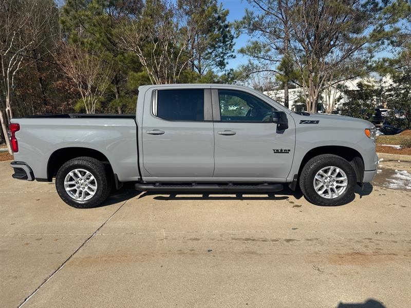 Chevrolet Silverado 1500 RST Crew Cab 4WD 2025