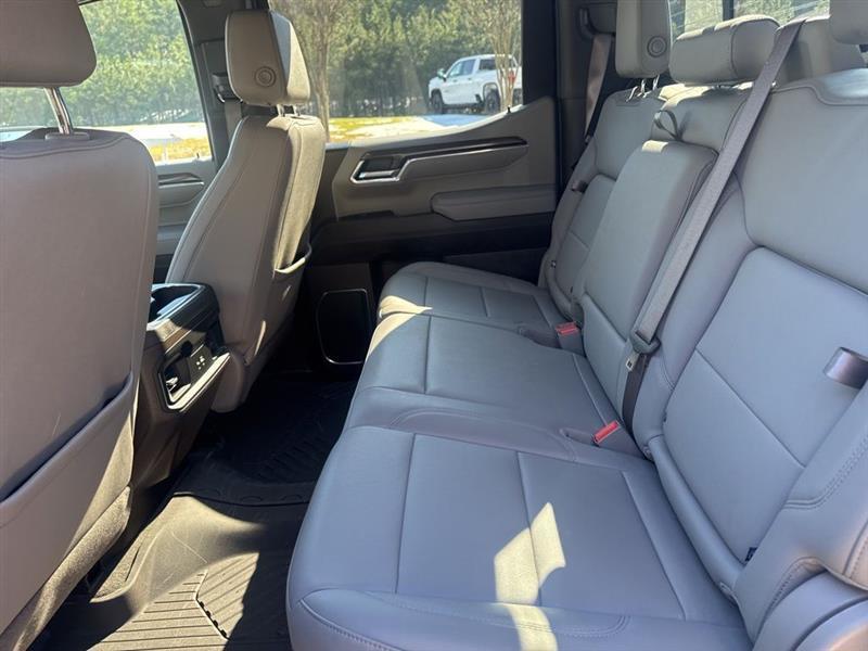 Chevrolet Silverado 1500 RST Crew Cab 4WD 2025