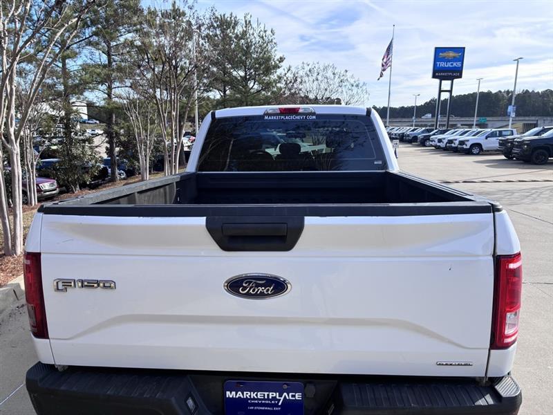 Ford F-150 XL SuperCab 8-ft. Bed 4WD 2015
