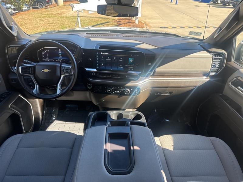 Chevrolet Silverado 1500 LT Crew Cab 2WD 2025